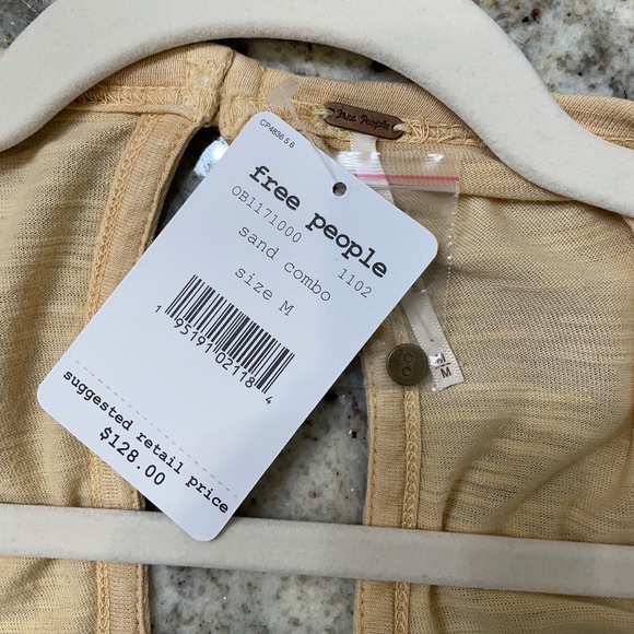 NWT Free People Yellow / Sand Patterned Oversized Long-Sleeved Top (Size M) - Picture 6 of 6